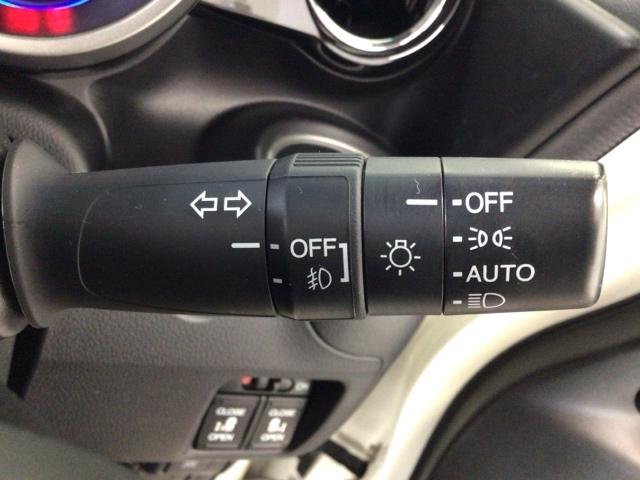 N-BOXカスタム GSSパッケージ HID・ディスプレイオーディオ・バックカメラ・純正AW・ECONスイッチ・ETC 両側パワ-スライドドア USB入力 スマ-トキ- 1オーナ Bカメ ETC付き エアコン ESC A-STOP ABS(22枚目)