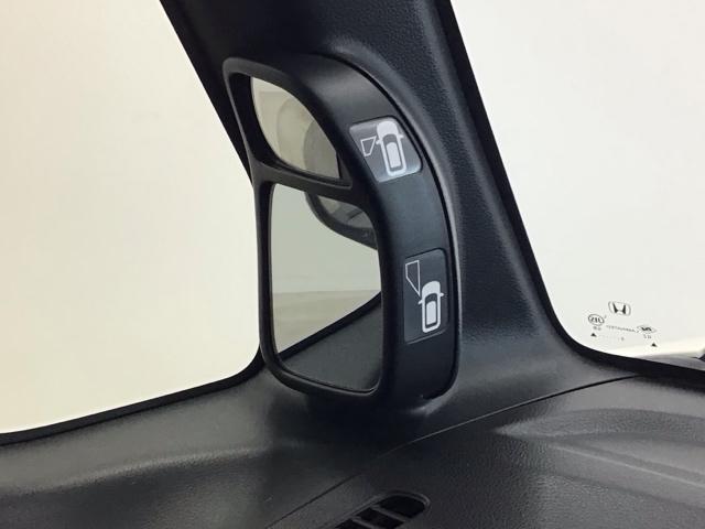 N-BOXカスタム GSSパッケージ HID・ディスプレイオーディオ・バックカメラ・純正AW・ECONスイッチ・ETC 両側パワ-スライドドア USB入力 スマ-トキ- 1オーナ Bカメ ETC付き エアコン ESC A-STOP ABS(25枚目)