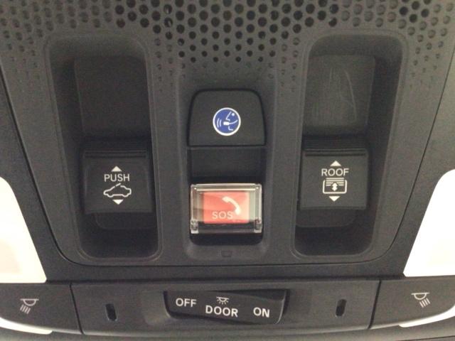 シビック ｅ：ＨＥＶＥＸ　デモカーＵＰ・ＬＥＤ・ホンダＣＯＮＮＥＣＴ・Ｇｏｏｇｌｅ搭載・サンルーフ・ＥＴＣ　衝突被害軽減ブレーキ　Ｂカメラ　シートヒーター　ワンオーナー　フルセグ　ＬＥＤヘッドライト　サイドカーテンエアバック（10枚目）