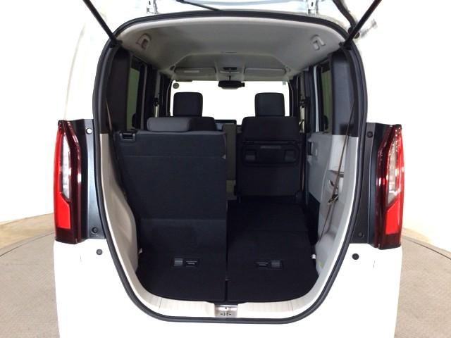 Ｎ－ＢＯＸ ベースグレード　デモカーＵＰ・ＬＥＤ・フルセグ・ホンダＣＯＮＮＥＣＴ・シートヒーター・ＥＴＣ　衝突軽減システム　スマートキ－　カーテンエアバック　イモビライザー　ＥＣＯモード　横滑り防止　オートクルーズ　キーフリー（13枚目）