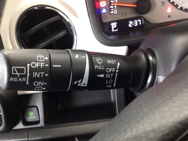 N-ONE オリジナル LED・CDチューナー・スマートキー・パワーウインドウ・障害物センサー 追突被害軽減ブレーキ オートクルーズコントロール サイドエアバック クリアランスソナー LEDライト USB WAB エアバッグ(11枚目)