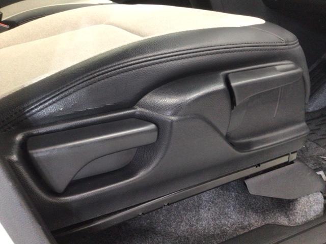 N-ONE オリジナル LED・CDチューナー・スマートキー・パワーウインドウ・障害物センサー 追突被害軽減ブレーキ オートクルーズコントロール サイドエアバック クリアランスソナー LEDライト USB WAB エアバッグ(27枚目)