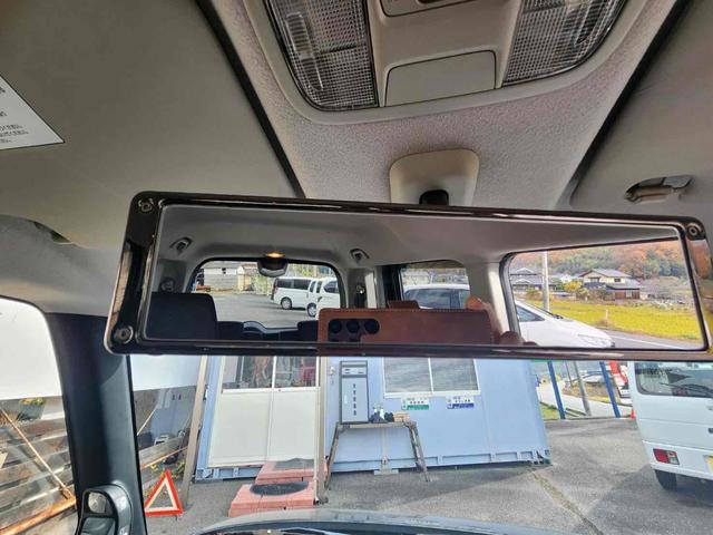 Ｎ－ＢＯＸカスタム Ｇ・ターボパッケージ　ＥＴＣ　バックカメラ　両側電動スライドドア　ナビ　ＴＶ　オートクルーズコントロール　ＨＩＤ　スマートキー　アイドリングストップ　電動格納ミラー　ベンチシート　ＣＶＴ　盗難防止システム　ＡＢＳ　ＥＳＣ（10枚目）