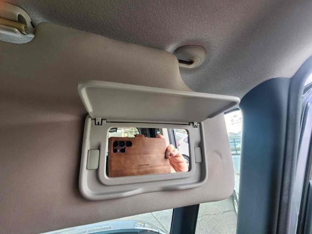 Ｎ－ＢＯＸカスタム Ｇ・ターボパッケージ　ＥＴＣ　バックカメラ　両側電動スライドドア　ナビ　ＴＶ　オートクルーズコントロール　ＨＩＤ　スマートキー　アイドリングストップ　電動格納ミラー　ベンチシート　ＣＶＴ　盗難防止システム　ＡＢＳ　ＥＳＣ（29枚目）