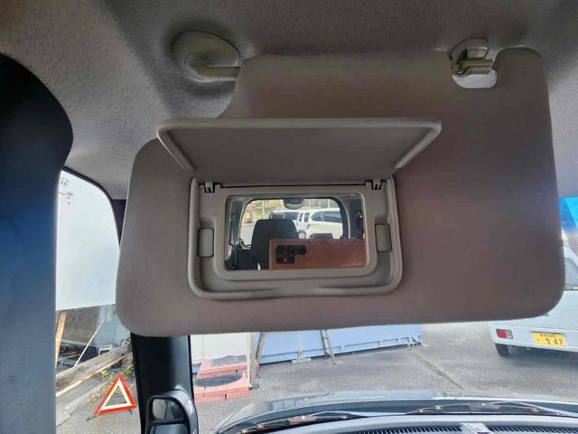 Ｎ－ＢＯＸカスタム Ｇ・ターボパッケージ　ＥＴＣ　バックカメラ　両側電動スライドドア　ナビ　ＴＶ　オートクルーズコントロール　ＨＩＤ　スマートキー　アイドリングストップ　電動格納ミラー　ベンチシート　ＣＶＴ　盗難防止システム　ＡＢＳ　ＥＳＣ（30枚目）