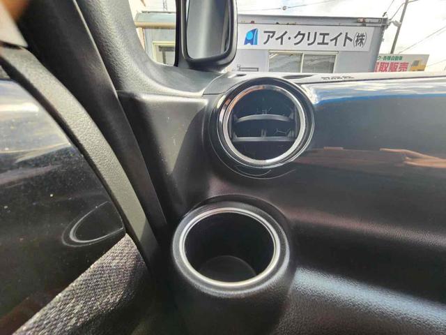 Ｎ－ＢＯＸカスタム Ｇ・ターボパッケージ　ＥＴＣ　バックカメラ　両側電動スライドドア　ナビ　ＴＶ　オートクルーズコントロール　ＨＩＤ　スマートキー　アイドリングストップ　電動格納ミラー　ベンチシート　ＣＶＴ　盗難防止システム　ＡＢＳ　ＥＳＣ（32枚目）