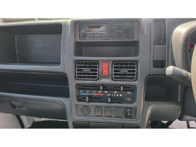 キャリイトラック 　軽トラック　ＭＴ　アルミホイール　エアコン　運転席エアバッグ（4枚目）