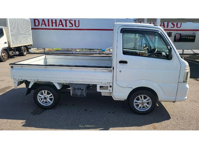 キャリイトラック 　軽トラック　ＭＴ　アルミホイール　エアコン　運転席エアバッグ（9枚目）