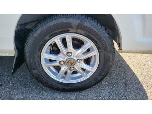 キャリイトラック 　軽トラック　ＭＴ　アルミホイール　エアコン　運転席エアバッグ（17枚目）