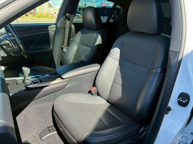 ＧＳ ＧＳ２５０　Ｆスポーツ　／後期／サンルーフ／禁煙車／黒革電動シート／純正ナビ／バックカメラ／レーダークルーズコントロール／ＬＥＤヘッドライト／ＥＴＣ／電動トランク／ステアリングヒーター／シートヒーター／シートクーラー／（8枚目）