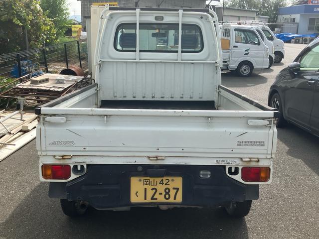 サンバートラック ＴＢ　４ＷＤ　５速マニュアル　エアコン　パワステ　運転席エアバッグ　三方開（29枚目）