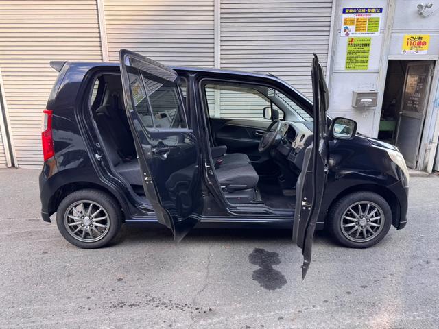 ワゴンR FXリミテッド 4WD アイドリングストップ機能搭載車 シートヒーター 純正デッキ オートライト オートエアコン ETC(15枚目)