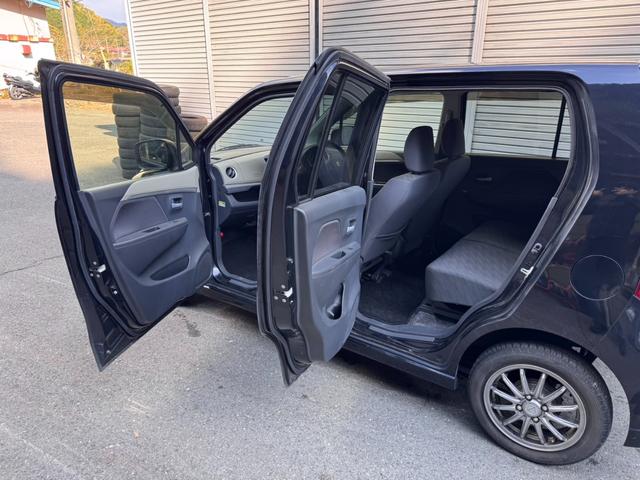 ワゴンR FXリミテッド 4WD アイドリングストップ機能搭載車 シートヒーター 純正デッキ オートライト オートエアコン ETC(23枚目)