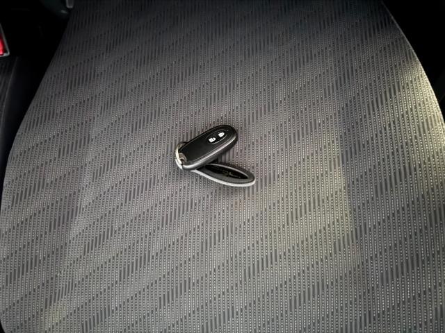 ワゴンR FXリミテッド 4WD アイドリングストップ機能搭載車 シートヒーター 純正デッキ オートライト オートエアコン ETC(38枚目)