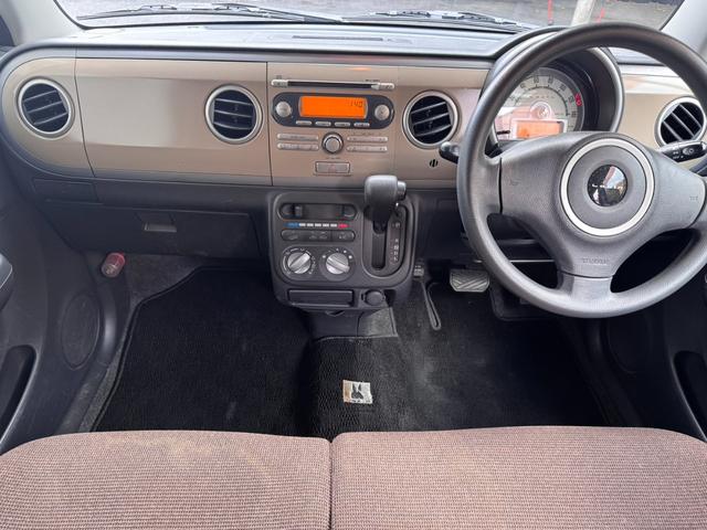 アルトラパン Ｇ　４ＷＤ　運転席側シートヒーター　プッシュスタート　純正デッキ　予備キー付き（5枚目）