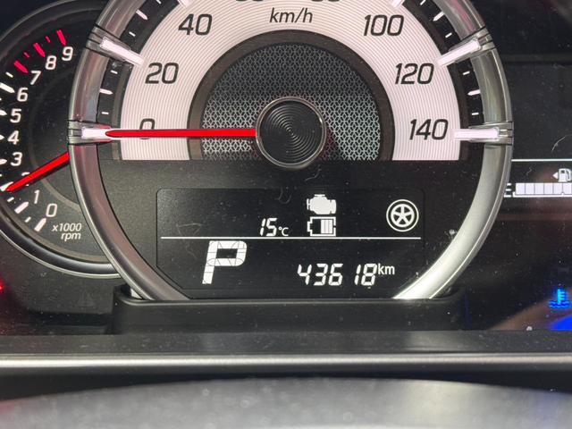 アルトラパン Ｇ　４ＷＤ　運転席側シートヒーター　プッシュスタート　純正デッキ　予備キー付き（10枚目）