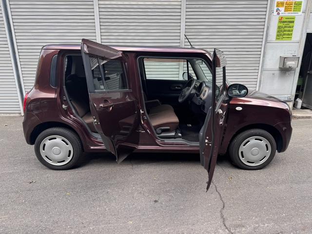 アルトラパン Ｇ　４ＷＤ　運転席側シートヒーター　プッシュスタート　純正デッキ　予備キー付き（13枚目）