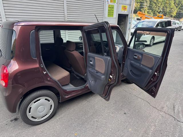 アルトラパン Ｇ　４ＷＤ　運転席側シートヒーター　プッシュスタート　純正デッキ　予備キー付き（14枚目）