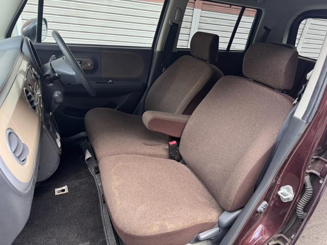 アルトラパン Ｇ　４ＷＤ　運転席側シートヒーター　プッシュスタート　純正デッキ　予備キー付き（23枚目）