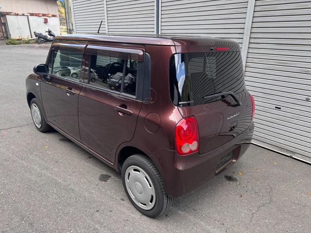 アルトラパン Ｇ　４ＷＤ　運転席側シートヒーター　プッシュスタート　純正デッキ　予備キー付き（27枚目）