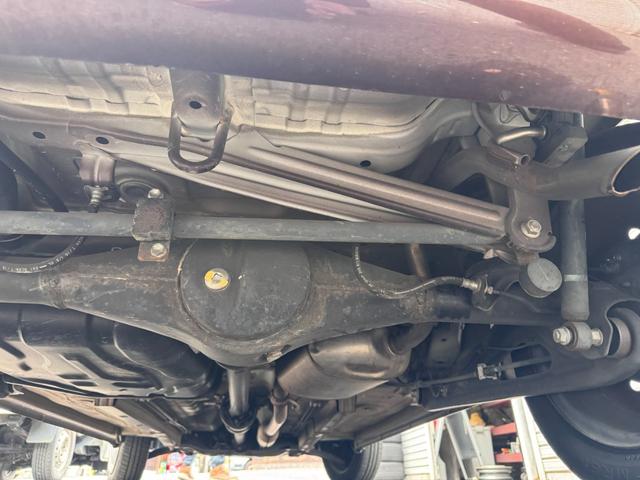 アルトラパン Ｇ　４ＷＤ　運転席側シートヒーター　プッシュスタート　純正デッキ　予備キー付き（32枚目）