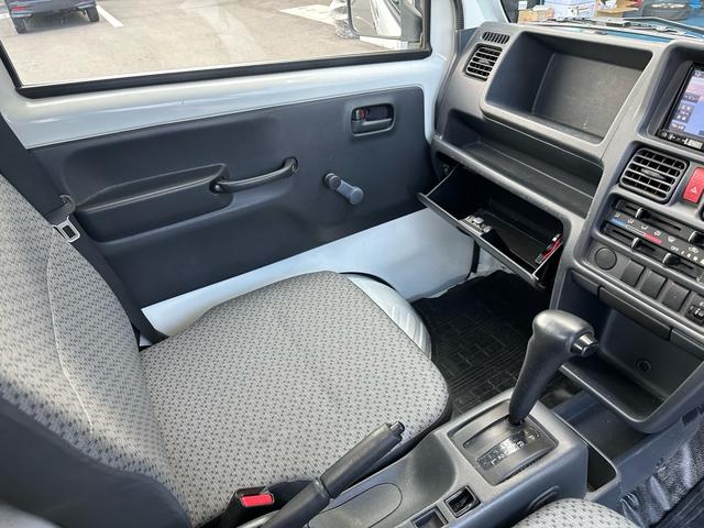 キャリイトラック KCエアコン・パワステ AT (オートマチック) エアコンパワステメモリ-ナビ付!(19枚目)