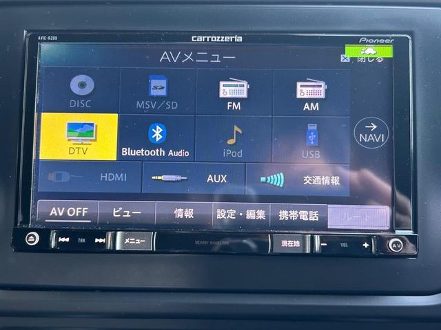 ＧＴＩ　ＥＴＣ　社外７型ナビゲーション　ＣＤ／ＤＶＤ再生　フルセグ　Ｂｌｕｅｔｏｏｔｈ接続　車高調　ＨＩＤヘッドランプ　フォグランプ　１８インチアルミホイール　Ｂカメラ(11枚目)