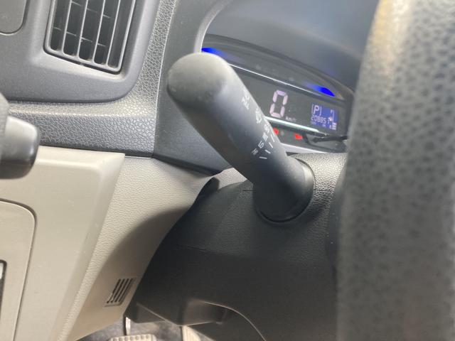 X キーレスエントリー アイドリングストップ 電動格納ミラー CVT 盗難防止システム ABS CD ミュージックプレイヤー接続可 アルミホイール 衝突安全ボディ エアコン パワーステアリング(7枚目)