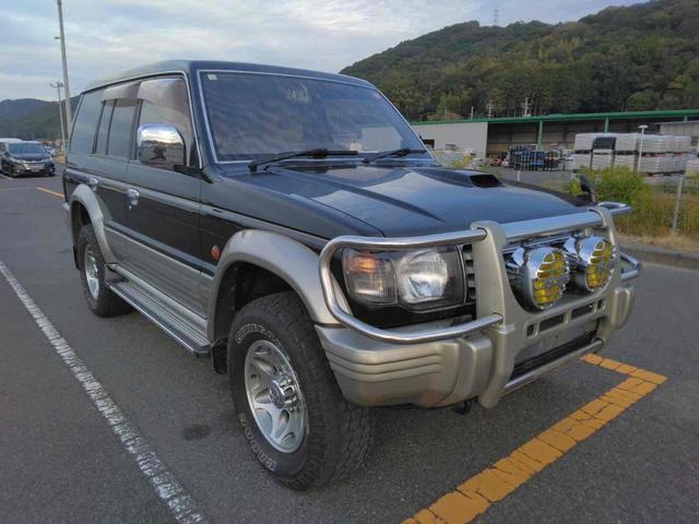 パジェロ ワイド XR-II 4WD 禁煙車 ETC アルミホイール キーレスエントリー MT エアコン パワーステアリング(2枚目)