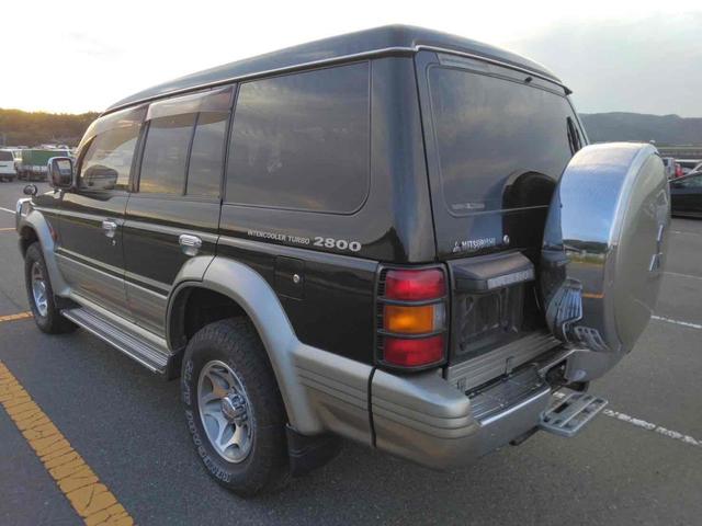 パジェロ ワイド XR-II 4WD 禁煙車 ETC アルミホイール キーレスエントリー MT エアコン パワーステアリング(3枚目)