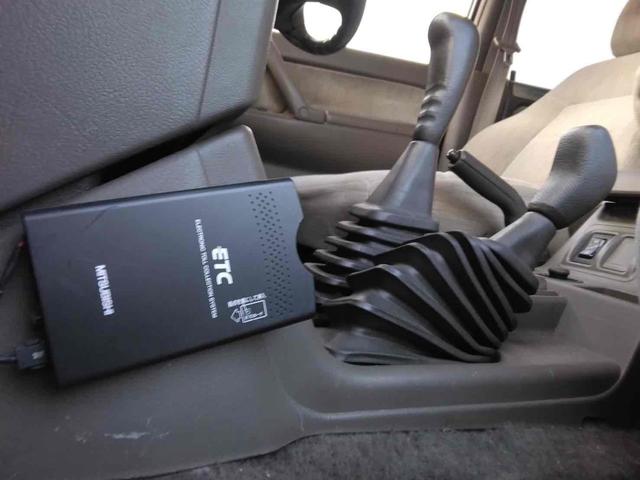 パジェロ ワイド XR-II 4WD 禁煙車 ETC アルミホイール キーレスエントリー MT エアコン パワーステアリング(11枚目)