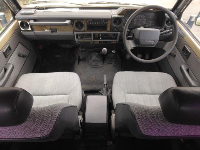 ランドクルーザー７０ ＬＸ　ディーゼル　ターボ　４ＷＤ　５ＭＴ　５速マニュアルミッション　アルミ　グリルガード（5枚目）