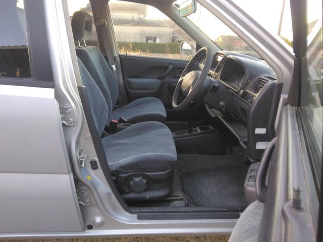 Ｋｅｉ ２１世紀記念スペシャルＥＸ　ターボ　キーレス　ＡＴ　パワーウインドウ　パワーステアリング　エアコン　修復歴なし（8枚目）