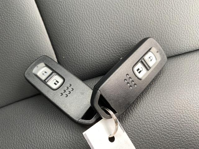 Ｎ－ＷＧＮカスタム Ｌ　バックカメラ　クリアランスソナー　オートクルーズコントロール　レーンアシスト　衝突被害軽減システム　オートライト　ＬＥＤヘッドランプ　スマートキー　アイドリングストップ　シートヒーター　ベンチシート（9枚目）