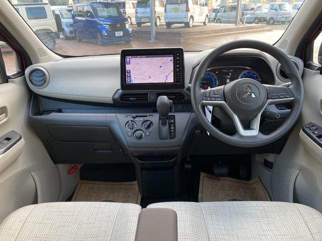 ｅＫワゴン Ｍ　バックカメラ　ナビ　ＴＶ　クリアランスソナー　レーンアシスト　衝突被害軽減システム　オートライト　キーレスエントリー　アイドリングストップ　電動格納ミラー　シートヒーター　ベンチシート　ＣＶＴ（2枚目）