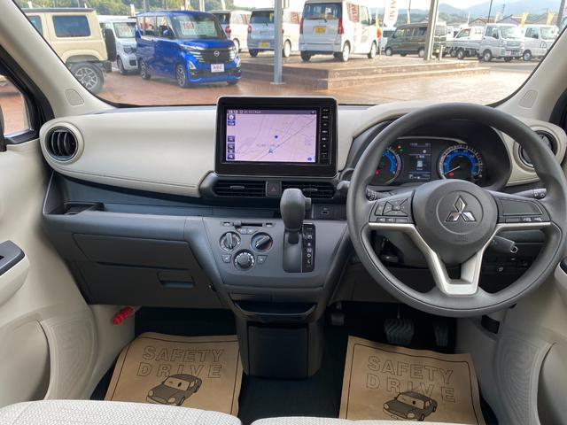 ｅＫワゴン Ｍ　バックカメラ　ナビ　ＴＶ　クリアランスソナー　レーンアシスト　衝突被害軽減システム　オートライト　キーレスエントリー　アイドリングストップ　シートヒーター　ベンチシート　ＣＶＴ　盗難防止システム（2枚目）