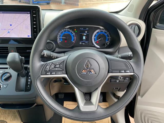 ｅＫワゴン Ｍ　バックカメラ　ナビ　ＴＶ　クリアランスソナー　レーンアシスト　衝突被害軽減システム　オートライト　キーレスエントリー　アイドリングストップ　シートヒーター　ベンチシート　ＣＶＴ　盗難防止システム（3枚目）