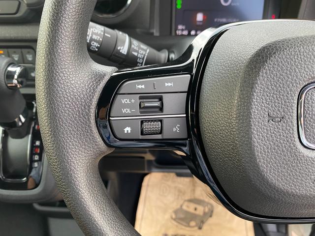 Ｎ－ＢＯＸカスタム ベースグレード　バックカメラ　両側スライド・片側電動　ナビ　ＴＶ　クリアランスソナー　オートクルーズコントロール　レーンアシスト　衝突被害軽減システム　オートライト　ＬＥＤヘッドランプ　スマートキー（4枚目）