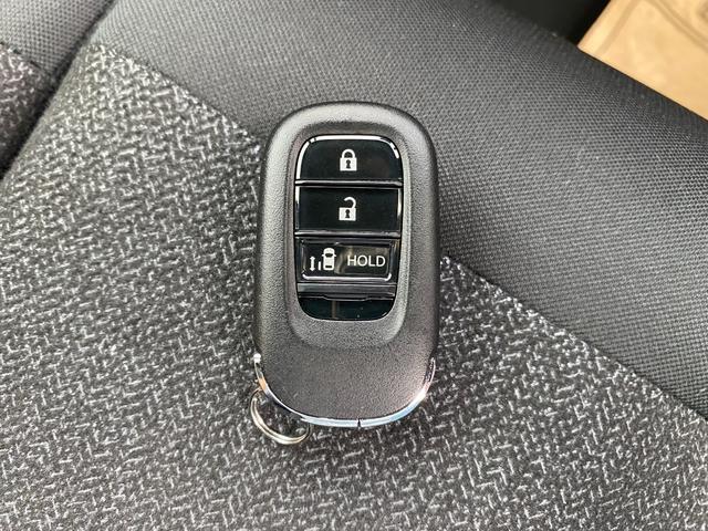 Ｎ－ＢＯＸカスタム ベースグレード　バックカメラ　両側スライド・片側電動　ナビ　ＴＶ　クリアランスソナー　オートクルーズコントロール　レーンアシスト　衝突被害軽減システム　オートライト　ＬＥＤヘッドランプ　スマートキー（15枚目）