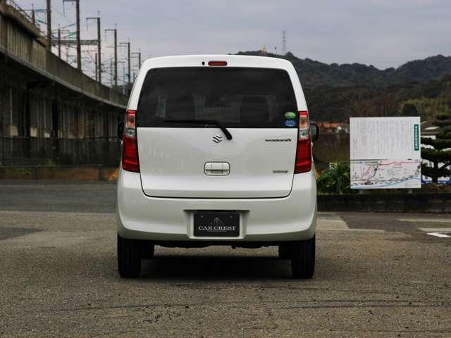FX アイドリングストップ キーレス WエアB Iストップ 盗難防止機能 運転席エアバック ABS付き PS キーレスキー AAC フロントベンチシート フルフラット 衝突安全ボディ パワーウィンドー(6枚目)