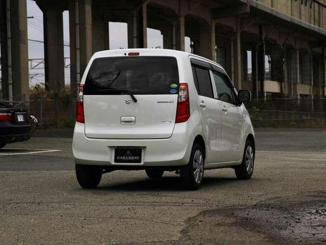 FX アイドリングストップ キーレス WエアB Iストップ 盗難防止機能 運転席エアバック ABS付き PS キーレスキー AAC フロントベンチシート フルフラット 衝突安全ボディ パワーウィンドー(7枚目)