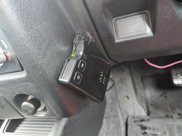 リミテッドエディションVR タイミングベルト交換済み キーレスキー ETC ナビ 衝突安全ボディ 4WD ABS パワーウィンドウ エアコン パワーステアリング メモリーナビ 助手席エアバッグ 運転席エアバッグ CDデッキ(19枚目)
