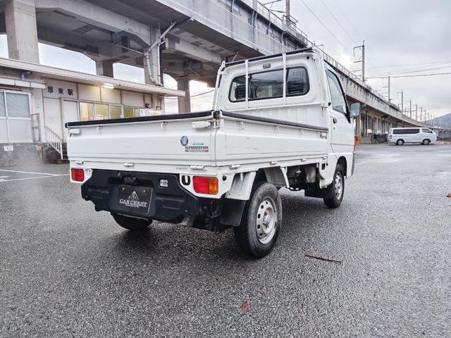TB 5速マニュアル 運転席エアバッグ 三方開 荷台ゴムマット付き 純正ラジオデッキ リアエンジン EN07 クローバー4 軽トラ(8枚目)