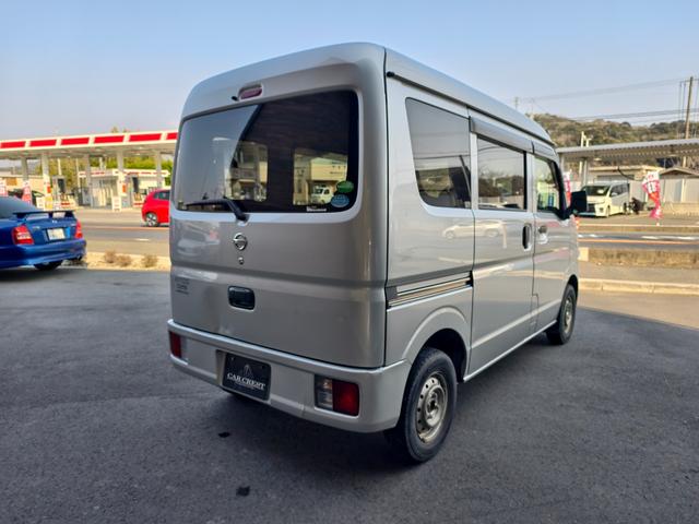 ＮＶ１００クリッパーバン ＤＸ　５速マニュアル　クラッチ新品　タイヤ新品　助手席エアバック　ワイヤレスキー　フロントパワーウィンドウ　エアバック　パワステ　エアコン（8枚目）