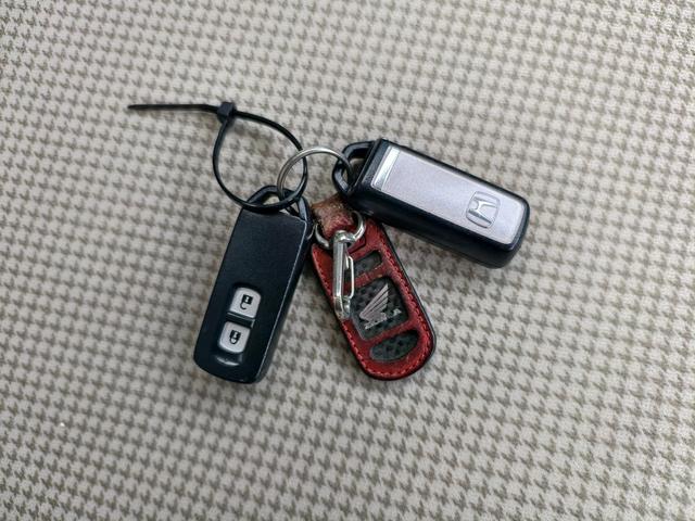 Ｎ－ＯＮＥ ツアラー・Ｌパッケージ　スマ－トキ－　オートクルーズ　パワーステアリング　フルオートエアコン　Ｗエアバック　衝突安全ボディ　ベンチシート　ＶＳＡ　ＡＢＳ　キーフリー　運転席エアバッグ　イモビライザ　サイドＳＲＳ　ターボ付（24枚目）
