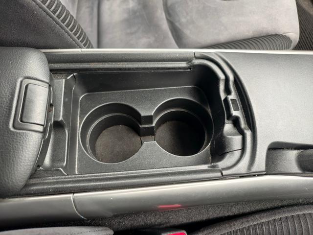 ＲＸ－８ ベースグレード　５速マニュアル　ＰＷ　ＡＣ　ＥＴＣ車載器　ＰＳ　ＤＳＣ　ＡＢＳ　衝突安全ボディ　寒冷地仕様　エアＢ　キーフリー　助手席エアバック　電動格納ドアミラー（20枚目）