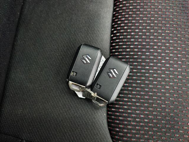 スイフトスポーツ ベースグレード　６速マニュアル　ＬＥＤヘットライト　ＵＳＢ接続　電動ミラー　盗難防止機能　アクティブクルーズ　パワーウィンド　ＡＵＴＯエアコン　ナビ・ＴＶ　Ｂｌｕｅｔｏｏｔｈオーディオ　キーレスキー　横滑り防止装置付（26枚目）