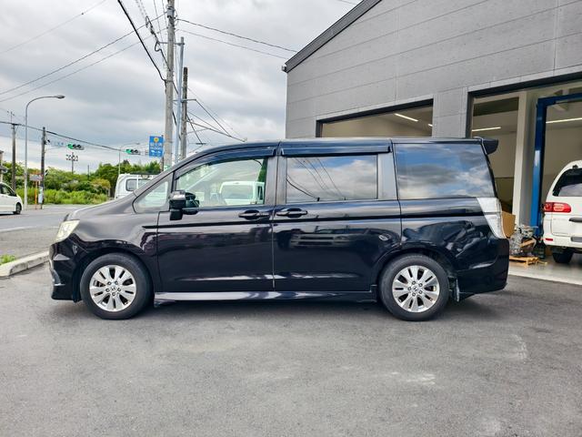 ステップワゴンスパーダ Ｚ　横滑防止　イモビ　スマキー　地デジＴＶ　フルフラットシート　バックモニタ－　キーフリー　パワーウィンド　ＨＤＤナビエディション　ＥＴＣ付　ナビ・ＴＶ　運転席助手席エアバック　エアバック　衝突安全ボディ（5枚目）