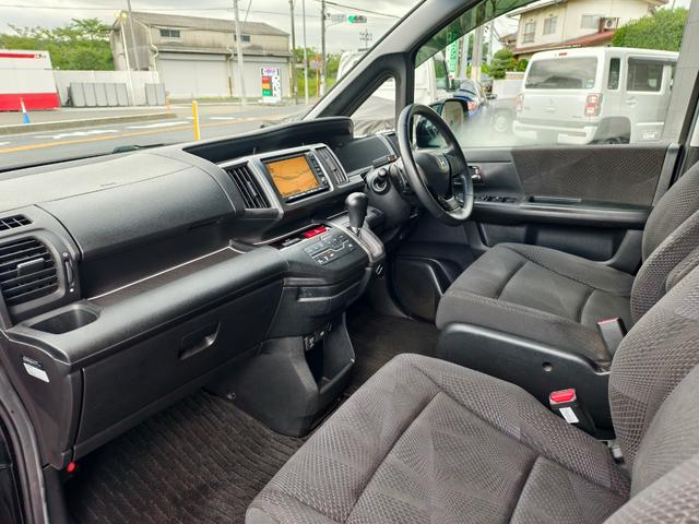 ステップワゴンスパーダ Ｚ　横滑防止　イモビ　スマキー　地デジＴＶ　フルフラットシート　バックモニタ－　キーフリー　パワーウィンド　ＨＤＤナビエディション　ＥＴＣ付　ナビ・ＴＶ　運転席助手席エアバック　エアバック　衝突安全ボディ（11枚目）