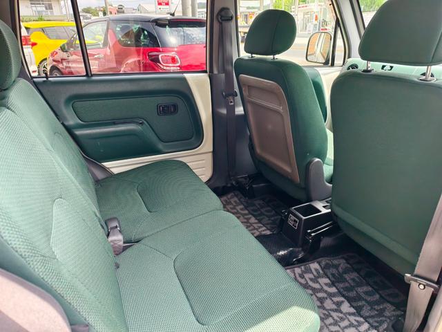 ネイキッド Ｇパッケージ　ワンオーナー　点検整備記録簿　ガレージ保管車　キーレス　パワーウインドウ　エアコン　エアバッグ　デュアルエアバック　パワステ（12枚目）